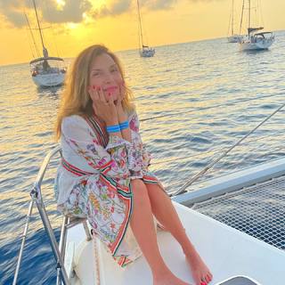 Maria Pia Calzone feet photo 8