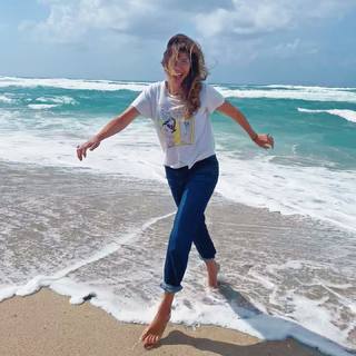 Maria Pia Calzone feet photo 13