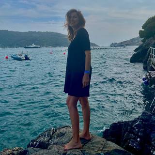 Maria Pia Calzone feet photo 6