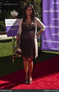 Maria Quiban feet photo thumbnail