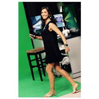 Maria Quiban feet photo thumbnail