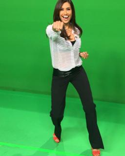 Maria Quiban feet photo thumbnail