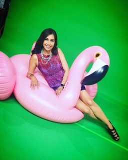 Maria Quiban feet photo thumbnail