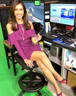 Maria Quiban feet photo thumbnail