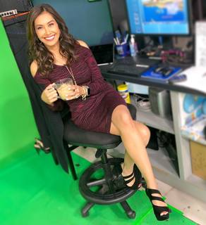 Maria Quiban feet photo thumbnail