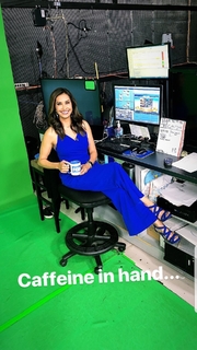 Maria Quiban feet photo thumbnail