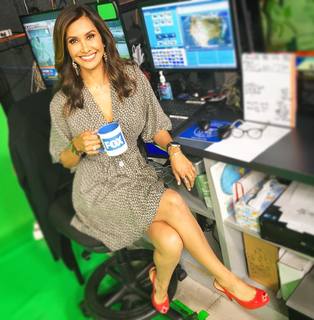 Maria Quiban feet photo thumbnail