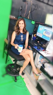 Maria Quiban feet photo thumbnail