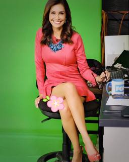 Maria Quiban feet photo thumbnail