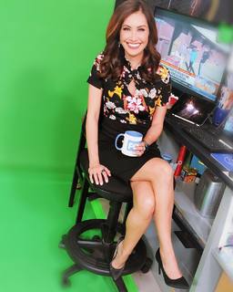 Maria Quiban feet photo thumbnail