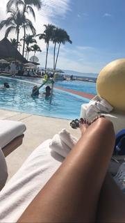 Maria Quiban feet photo thumbnail