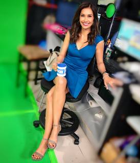 Maria Quiban feet photo thumbnail