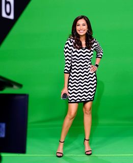 Maria Quiban feet photo thumbnail