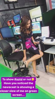 Maria Quiban feet photo thumbnail