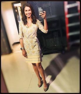 Maria Quiban feet photo thumbnail