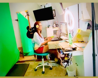 Maria Quiban feet photo thumbnail