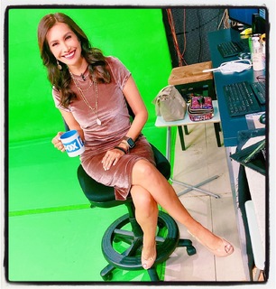 Maria Quiban feet photo thumbnail