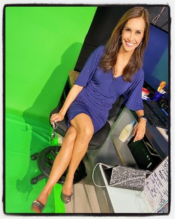 Maria Quiban feet photo thumbnail