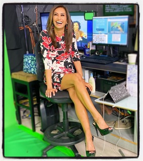 Maria Quiban feet photo thumbnail