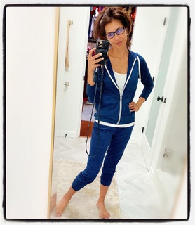 Maria Quiban feet photo thumbnail