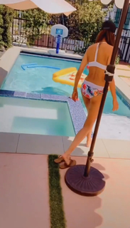 Maria Quiban feet photo thumbnail