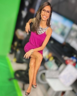 Maria Quiban feet photo thumbnail