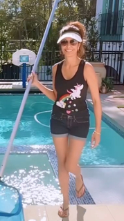 Maria Quiban feet photo thumbnail