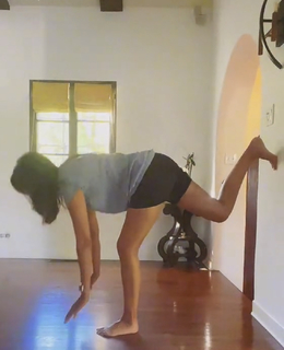 Maria Quiban feet photo thumbnail