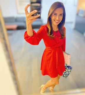 Maria Quiban feet photo thumbnail