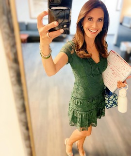 Maria Quiban feet photo thumbnail