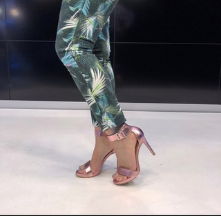 Maria Renee Perez Yonker feet photo 15