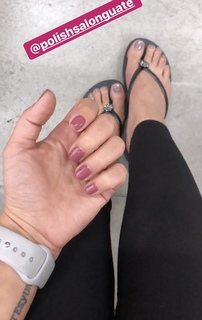 Maria Renee Perez Yonker feet photo 14