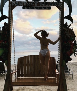Maria Renee Perez Yonker feet photo 7