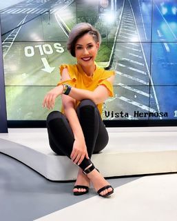 Maria Renee Perez Yonker feet photo 9