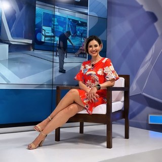 Maria Renee Perez Yonker feet photo 7