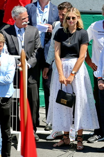 Maria Sharapova feet photo thumbnail