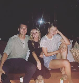 Maria Sharapova feet photo thumbnail