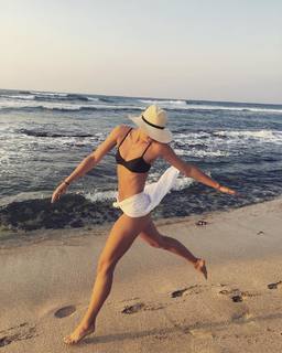 Maria Sharapova feet photo thumbnail