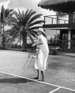 Maria Sharapova feet photo thumbnail