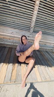 Maria Silvestar feet photo 20