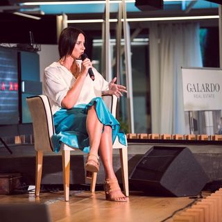 Maria Silvestar feet photo 20