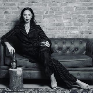 Maria Silvestar feet photo 4