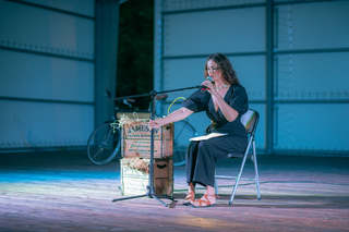 Maria Silvestar feet photo 7