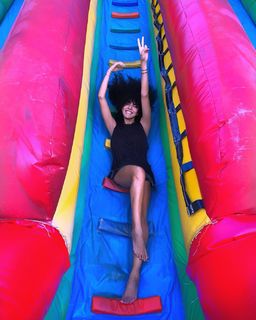 Maria Solomou feet photo thumbnail