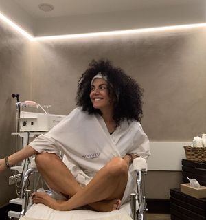 Maria Solomou feet photo thumbnail