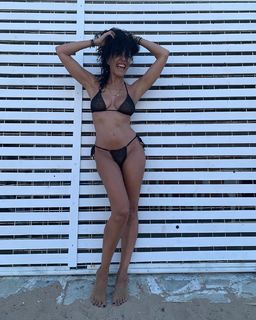 Maria Solomou feet photo thumbnail