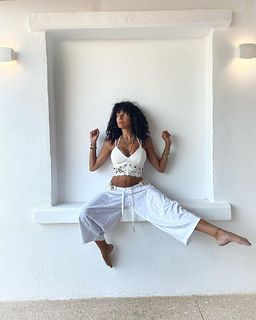 Maria Solomou feet photo thumbnail