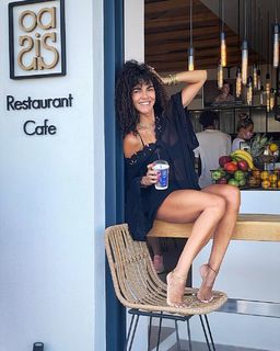 Maria Solomou feet photo thumbnail