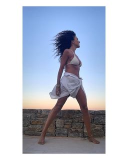 Maria Solomou feet photo thumbnail