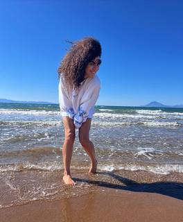 Maria Solomou feet photo thumbnail